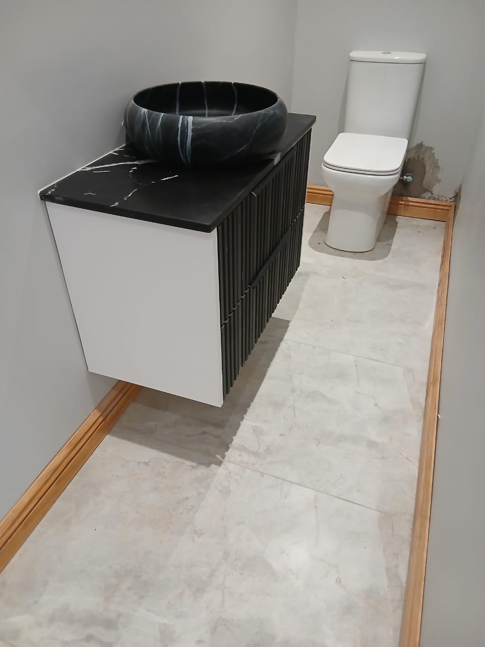 Compact vanity cabinet